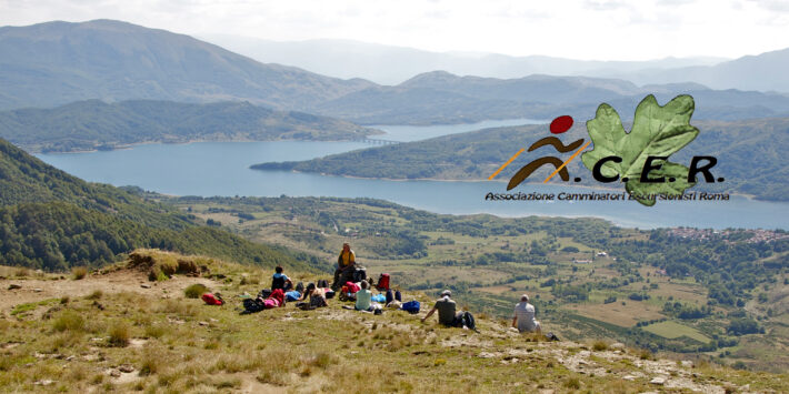 MONTI DELLA LAGA: IL LAGO DI CAMPOTOSTO