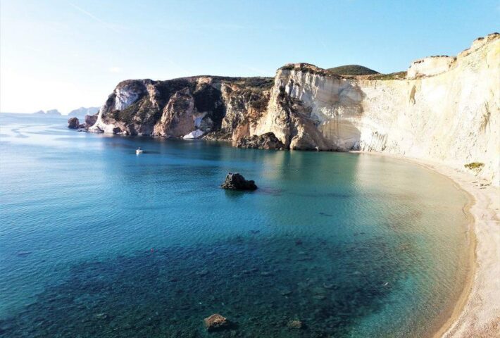 PONZA: mare e trekking